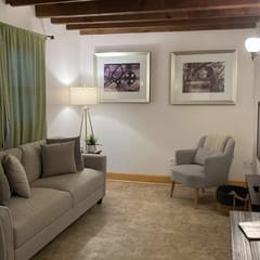 212 E Waldburg - Carriage House Lower