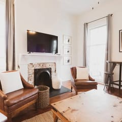 212 E Waldburg - Unit C