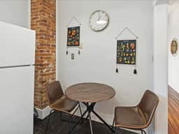 219 W 43rd - Green Room