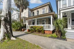 518 E Henry Lower