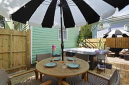 Historic Darling Home w/ Hot Tub near Forsyth