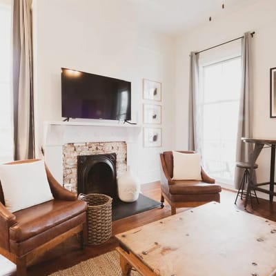 212 E Waldburg - Unit C