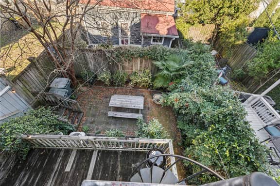 522 E Jones (Upstairs) - Whole Unit
