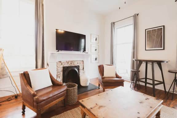 212C - Magnolia Room