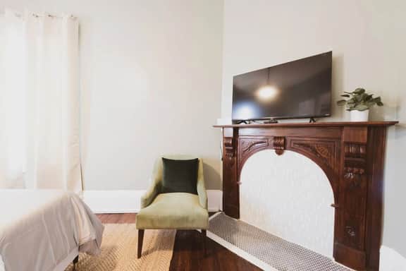 1109 Abercorn - Pulaski Room