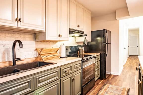 Room Three | Ground-level | Downtown Savannah