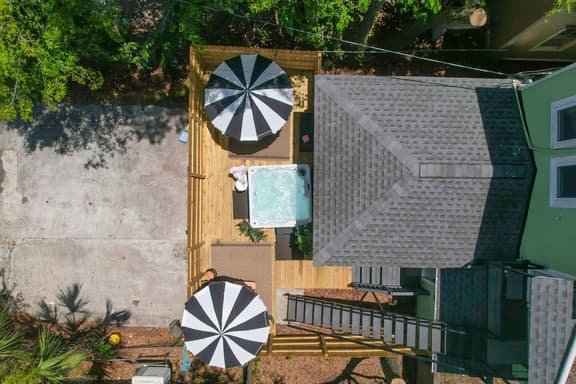 Historic Darling Home w/ Hot Tub near Forsyth