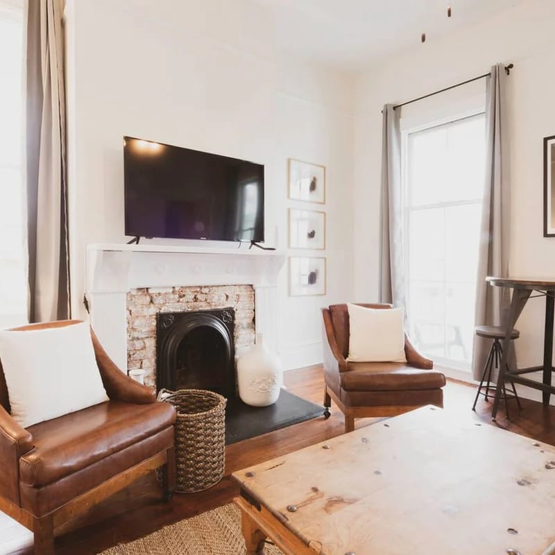 212 E Waldburg - Unit C